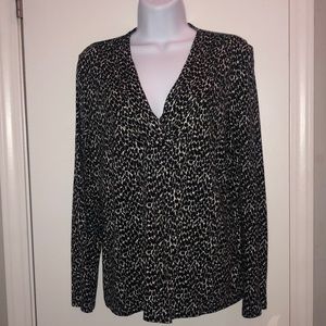 🏵Talbots Petite Large, long sleeved top